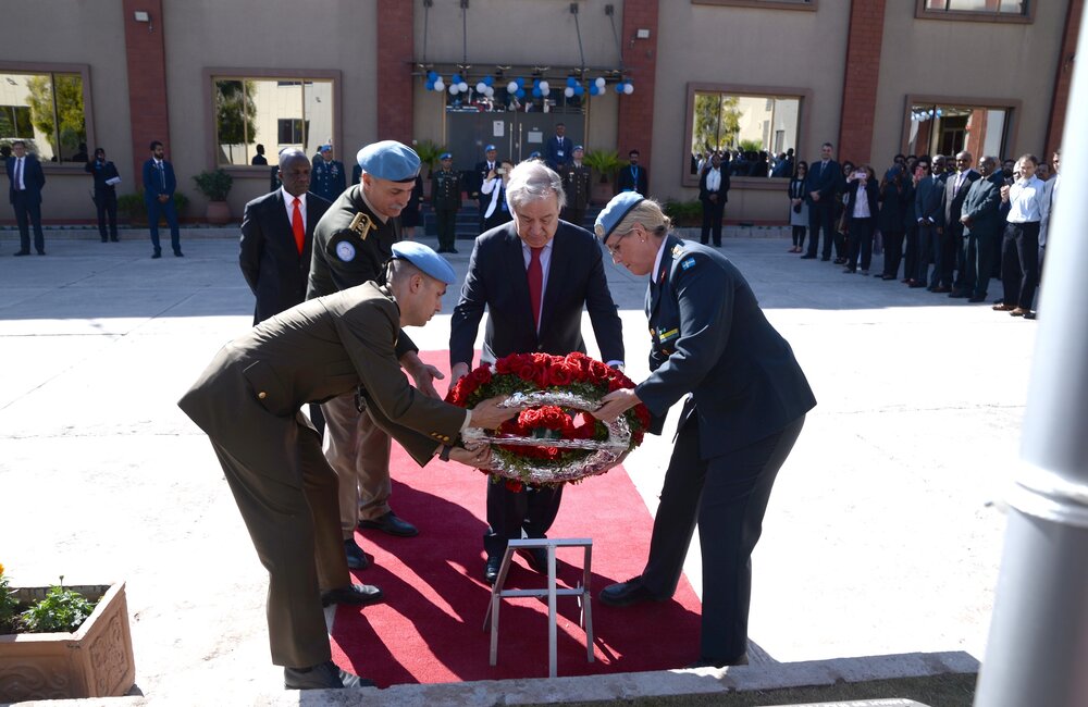 The SG Mr. António Guterres assisted by Major. Gen Jose Eladio Alcain, former Head of Mission and Chief Military Observer (HoM / CMO) laying wreath in memory of UNMOGIP personnel who sacrificed their lives for peace.